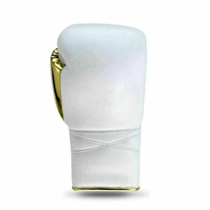 Guantes de Boxeo de Piel Sintética Blanca Impermeables con Detalles Dorados y Cierre de Velcro para Adultos - Product Image 1
