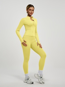 Ensemble de yoga et fitness sans couture Atlaset pour femme : Leggings taille haute, soutien-gorge de sport et veste – Personnalisation du logo, OEM, ODM, marque privée - Product Image 3