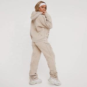 เสื้อฮู้ดดี้โลโก้ 3 มิติสั่งทำขายส่ง 450gsm ชุดจ็อกเกอร์ผ้าฟอกสีสำหรับผู้หญิง ผ้าฝ้าย 100% ชุดสเวตเชิ้ตแบบซับลิเมชั่น ปักลายปะติด - Product Image 5