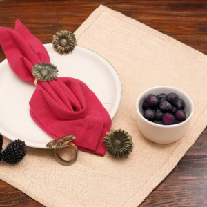 Vente chaude Antique Cuivre Fleur En Forme De Serviette Anneaux De Luxe Métal Cercle Serviette Boucles Partie Table Décoration En Gros En Vrac - Product Image 3