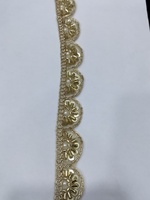 Ruban floral en dentelle à bord ondulé de qualité supérieure, à base de filet, avec fil Zari haute densité, orné de perles coupées et de paillettes plates, pour vêtements de luxe