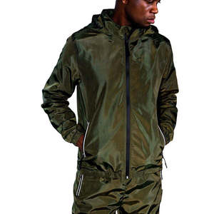 Veste coupe-vent imperméable personnalisée pour homme, légère, à capuche, verte, vêtements de sport, tenue de course en plein air, veste de pluie à fermeture éclair - Product Image 5