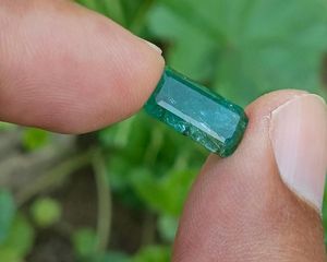 Piedra Preciosa de Esmeralda Natural Certificada, Esmeralda Verde Suelta de Alta Calidad, Piedra de Grado Joyería para Anillos y Colgantes - Product Image 3