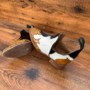 Nouveaux cheveux à la mode sur les bottes de peau pour les femmes Western en cuir de vachette outillé à la main Floral Cowgirl bottines bout pointu chaussons - Product Image 4