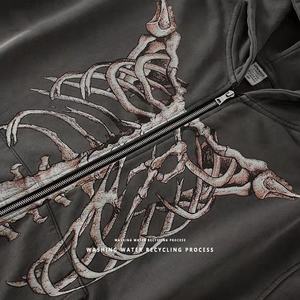 Sudadera con Capucha Vintage con Efecto Desgastado y Estampado de Esqueleto, Chaqueta con Cierre de Algodón Orgánico para Hombre - Product Image 6