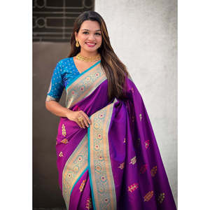 Sari de Seda Suave Color Vino con Tejido Floral Elite Weaves, Meenakari y Zari, Prenda Tradicional Elegante - Product Image 3
