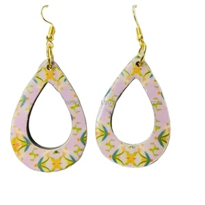 Hermosos y bonitos pendientes de resina para mujer, conjuntos de pendientes de joyería de moda para mujer, lujo de Falak World Export - Product Image 5