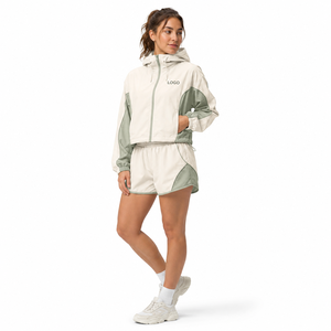OEM ODM Ensemble short coupe-vent imperméable et séchage rapide pour femme, style streetwear, écologique, en polyester/nylon, color block, léger - Product Image 1