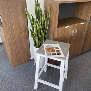 Table d'appoint en bois massif convertible pour café et collations - Product Image 4