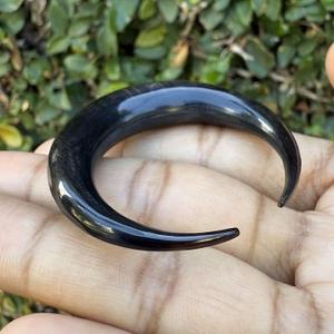 Collar de cuerno de búfalo hecho a mano para mujer, colgante de cuerno de búfalo, gargantilla de cuerno natural en forma de media luna para mujer - Product Image 2