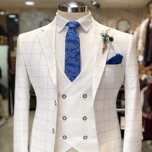 ชุดสูทผู้ชายผ้าพรีเมียมสำหรับงานเลี้ยง ชุดสูทแต่งงาน 3 ชิ้น ชุดสูทสำหรับงานพิธีการ ชุดทักซิโด้สไตล์อิตาลีสำหรับฤดูร้อน - Product Image 1