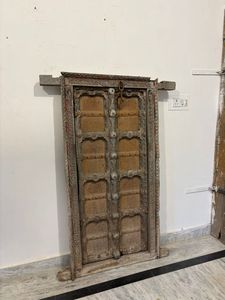 Paneles de Puerta de Madera Maciza Antigua con Marco Tallado a Mano, Puerta Principal de Lujo para Villas, Restaurantes, Hoteles y Hogares - Product Image 2