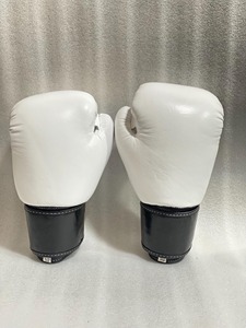 Gants de boxe en cuir de haute qualité, cousus, avec sangle de poignet réglable, design imperméable pour l'entraînement professionnel - Product Image 4