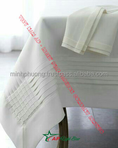 Nappe en lin élégante et luxueuse avec broderie au point de croix fraîche de haute qualité - Product Image 3