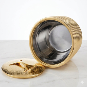 Seau à glace cylindrique côtelé doré en métal, conteneur décoratif pour bar, idéal pour les fêtes, mariages, événements et la décoration de bar à domicile - Product Image 4