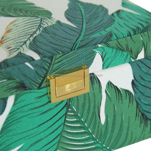 Caja de Joyería Artesanal de Resina y Tela, Almacenamiento Elegante para Anillos, Aretes y Collares - Product Image 4