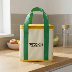 Sac isotherme réutilisable Althea Ecobag avec logo personnalisé, imprimé en sérigraphie, cousu, non tissé, avec cordon de serrage pour boissons - Product Image 1