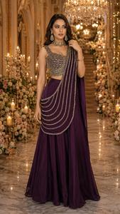 Élégante robe de mariée longue en soie bleu marine avec broderies dorées, style Lehenga Choli, pour femmes, style Inde Pakistan. - Product Image 2