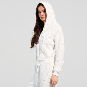 ชุดวอร์มผู้หญิงแบบมีฮู้ดประดับเพชรและกางเกงขายาวทรงบานผ้าฟลีซหนานุ่ม - Product Image 2