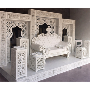Escenario para bodas blancas con temática Bollywood, escenario para recepciones árabes, diseño visualmente grandioso, fabricación de escenarios en Australia para eventos. - Product Image 1