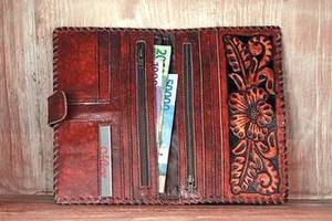 Cartera de piel auténtica con bloqueo RFID para mujer, diseño floral tallado a mano, con múltiples ranuras para tarjetas, plegable, larga, superventas 2026 - Product Image 5
