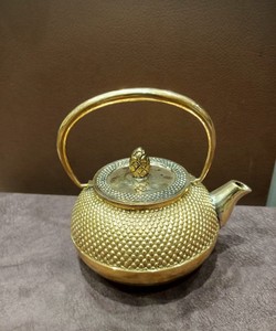 Théière en laiton vintage, artisanale, pour collectionneurs et cérémonies culturelles, à prix d'exportation - Product Image 5