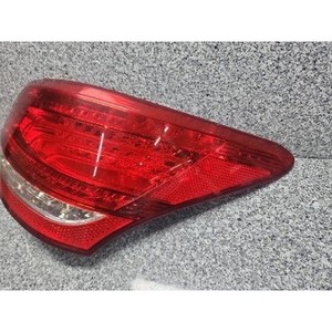 Luz Trasera Derecha Usada Equus 924023N000 - Product Image 3
