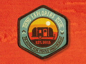 Écusson thermocollant brodé Bang Explorers Club, forme irrégulière, en feutre non tissé, badge décoratif découpé au laser, idéal pour cadeau - Product Image 1