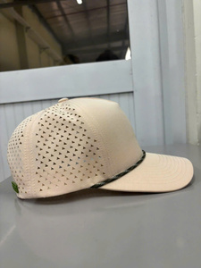 Gorra de Golf INJAE de 5 Paneles con Logotipo Personalizado en el Panel Frontal, Cierre de Hebilla, Visera Curva, 100% Lona de Algodón Transpirable - Product Image 3
