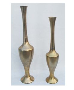 Jarrón de Metal Dorado Martillado Artesanal, Urna Decorativa Floral para Decoración de Interiores y Hogares de Alta Gama, Centro de Mesa para Bodas - Product Image 5