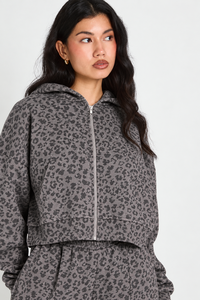 Conjunto Deportivo de Dos Piezas para Mujer con Estampado de Leopardo en Grafito, Sudadera con Capucha y Cierre y Pantalones Anchos, Ropa Casual para Estar en Casa - Product Image 4