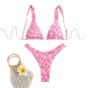 Ensemble bikini triangle personnalisé à imprimé floral pour femme, avec détail breloque coquillage, maillot de bain deux pièces coupe haute, tenue de plage sexy 2026 - Product Image 4