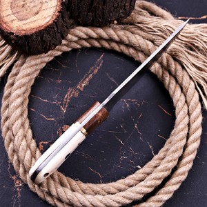 Couteau Bowie à lame fixe en acier Damas fait main, pour la chasse, le bushcraft, le camping et l'EDC, manche en os et bois de rose, fabricant direct. - Product Image 5