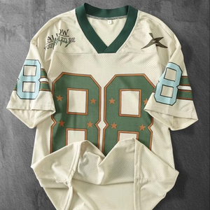 เสื้อยืดแขนกุดคอวีสไตล์อเมริกันฟุตบอลวินเทจสำหรับผู้ชายปี 2025 ระบายอากาศได้ดี พิมพ์ลายโลโก้ด้านหน้า ผ้าทอเนื้อแน่น สวมใส่สบายๆ สไตล์สปอร์ต - Product Image 1