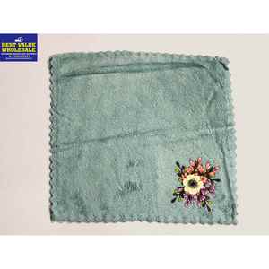 Serviette de bain en microfibre pour hôtel, 10x10 pouces, poids standard, douce et absorbante pour les clients - Product Image 3