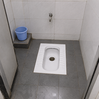 WC Bidet Moderne Carré à Poser au Sol, Monobloc en Céramique, Facile à Nettoyer, Design Minimaliste, Accessoire de Salle de Bain