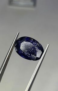 Iolite bleu foncé naturel, pierre de soleil, taille ovale, facettée, provenant des mines indiennes. - Product Image 3