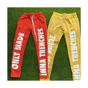 Pantalon de survêtement en coton pour homme Only Made Inna Trenches, taille élastique avec cordon de serrage, joggers décontractés, imprimé lettres rouge et jaune, pour l'automne - Product Image 1