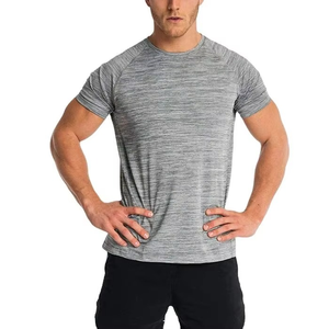 T-shirt de sport imprimé pour homme, tissu athlétique léger et doux, résistant à la transpiration, haut d'entraînement, fabrication OEM ODM, vente en gros - Product Image 2