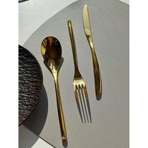 Ensemble de couverts de luxe en acier inoxydable plaqué or PVD, 3 pièces (cuillère, fourchette, couteau) pour la décoration de table de mariage - Product Image 6