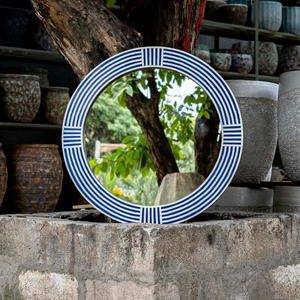 Espejo Redondo con Incrustaciones de Hueso y Rayas Azules — Espejo Decorativo de Pared Hecho a Mano - Product Image 6
