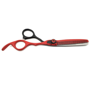 กรรไกรตัดผมมืออาชีพ ขนาด 6 นิ้ว ผลิตจากเหล็กกล้าไร้สนิมญี่ปุ่น คม น้ำหนักเบา สำหรับช่างตัดผมมือขวา ใช้ในร้านเสริมสวย มีฟันเลื่อย 32 ซี่ - Product Image 6
