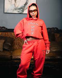 Ensemble de survêtement délavé à l'acide avec sweat à capuche court brodé et appliqué effet vieilli personnalisé et pantalon de survêtement évasé à effet empilé - Product Image 4
