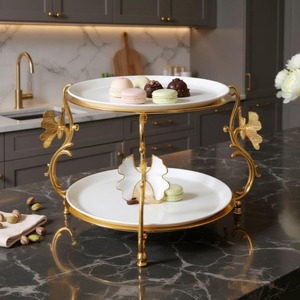 Support à gâteau en céramique et métal au design élégant, présentoir à desserts pour cupcakes et pâtisseries, idéal pour les buffets d'hôtel. - Product Image 4