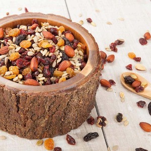 Bol Offre Spéciale en bois d'acacia de qualité supérieure avec bords en écorce Bol rond en bois au design personnalisé avec saladier de table en écorce naturelle - Product Image 3