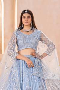 Lehenga Choli en tulle brodé de papillons, confectionné à partir de matériaux recyclés, aux couleurs vives, idéal pour les mariages, les fêtes et les occasions décontractées. - Product Image 5