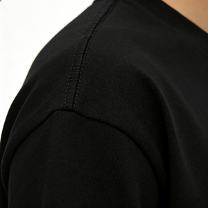Camiseta Urbana Premium para Hombre de Micah Corporation |   Diseño de Letras con Efecto Degradado |   Mezcla de Algodón/Poliéster, Seda Antipilling - Product Image 3