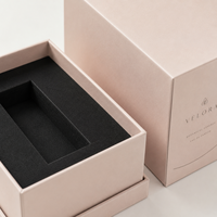 Boîte de luxe magnétique de style livre, étui en carton personnalisé imprimé pour l'emballage de flacons de parfum, OEM