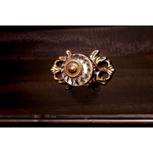 Tradizionale noce scuro 3 cassetti comodino manici in ottone antico cuscinetto a sfera in metallo scivolate in acrilico accento in legno massiccio camera da letto - Product Image 5