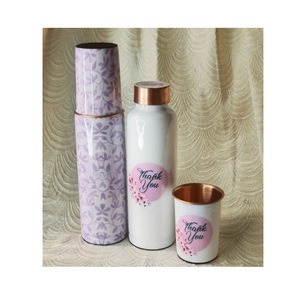 Botella de Agua de Cobre con Diseño Único, Ideal para una Hidratación con Estilo, Apta para Uso Diario en Casa, Oficina, Gimnasio y Viajes - Product Image 6